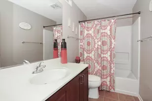 44 Lakebreeze Ct, Lake Zurich, IL 60047 - Photo 25