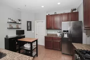 44 Lakebreeze Ct, Lake Zurich, IL 60047 - Photo 11