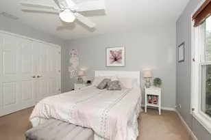 44 Lakebreeze Ct, Lake Zurich, IL 60047 - Photo 23
