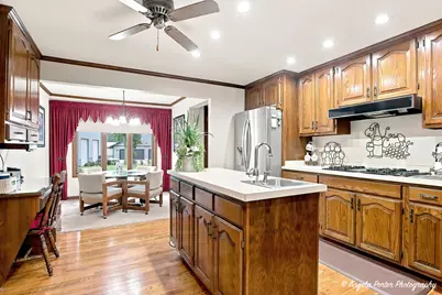 6424 McCullom Lake Road, Wonder Lake, IL 60097 - Photo 17
