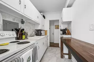 5052 N Marine Dr, Chicago, IL 60640 - Photo 9