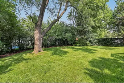 730 Hillcrest Boulevard, Hoffman Estates, IL 60169 - Photo 21