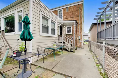 2908 W Birchwood Avenue, Chicago, IL 60645 - Photo 37