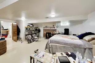 2908 W Birchwood Ave, Chicago, IL 60645 - Photo 29