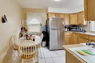 2908 W Birchwood Ave, Chicago, IL 60645 - Photo 13