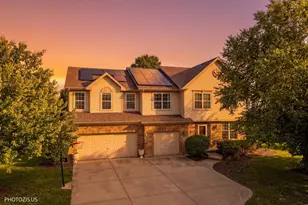 157 Primrose Ln, Bartlett, IL 60103 - Photo 3