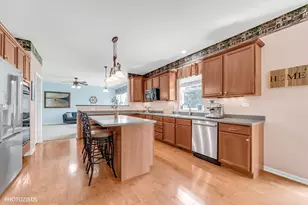 157 Primrose Ln, Bartlett, IL 60103 - Photo 17