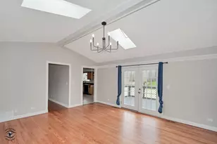 8348 Adbeth Ave, Woodridge, IL 60517 - Photo 15