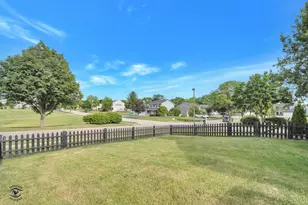 8348 Adbeth Ave, Woodridge, IL 60517 - Photo 37