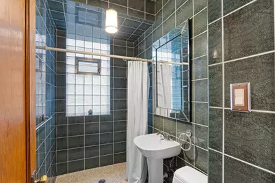 4019 W Wellington Avenue, Chicago, IL 60641 - Photo 27
