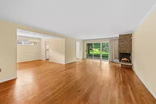 1728 Wildberry Dr, Glenview, IL 60025 - Photo 3