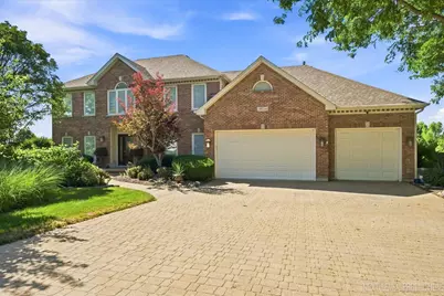 39W044 Foxwood Lane, Saint Charles, IL 60175 - Photo 3