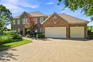 39W044 Foxwood Ln, Saint Charles, IL 60175 - Photo 3