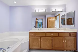 39W044 Foxwood Ln, Saint Charles, IL 60175 - Photo 23