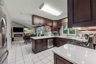 518 Homestead Pl, Joliet, IL 60435 - Photo 11