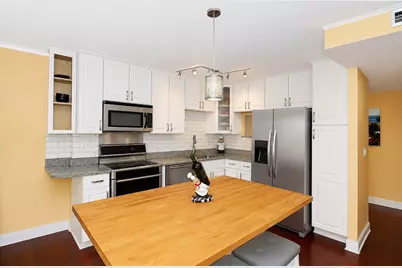 1103 N Mill Street #104, Naperville, IL 60563 - Photo 9