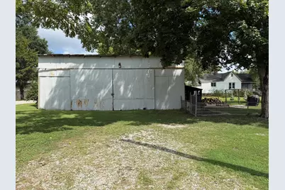 504 N Walnut Street, Centralia, IL 62801 - Photo 3