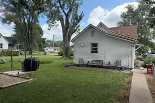 504 N Walnut St, Centralia, IL 62801 - Photo 15