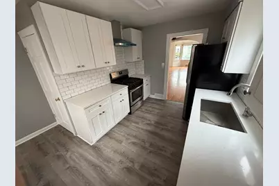 2942 N New England Avenue, Chicago, IL 60634 - Photo 5
