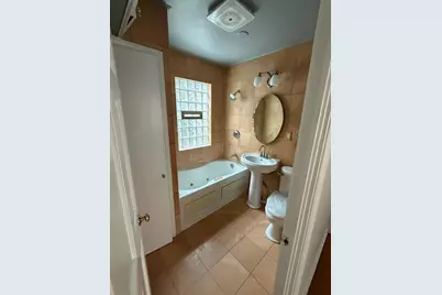 2942 N New England Avenue, Chicago, IL 60634 - Photo 9