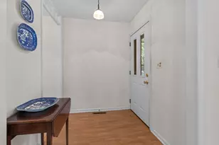 801 Victoria Dr, Woodstock, IL 60098 - Photo 5