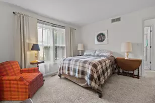 801 Victoria Dr, Woodstock, IL 60098 - Photo 11