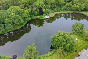 801 Victoria Dr, Woodstock, IL 60098 - Photo 23