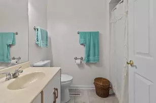 801 Victoria Dr, Woodstock, IL 60098 - Photo 13