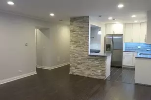 930 Perrie Dr, Elk Grove Village, IL 60007 - Photo 3
