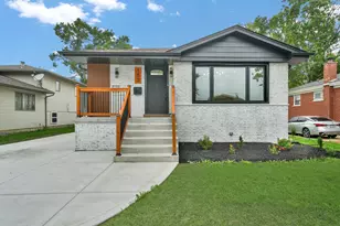 153 W 27th Pl, Chicago Heights, IL 60411 - Photo 1
