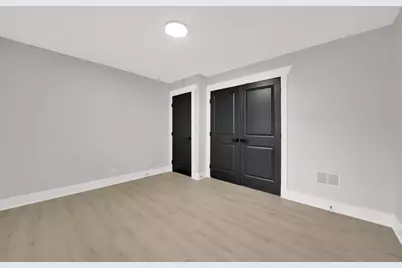 153 W 27th Place, Chicago Heights, IL 60411 - Photo 9