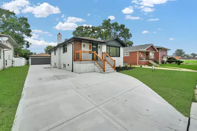 153 W 27th Place, Chicago Heights, IL 60411 - Photo 3