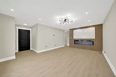 153 W 27th Place, Chicago Heights, IL 60411 - Photo 5