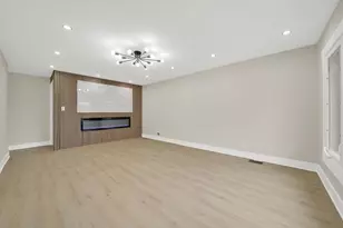 153 W 27th Pl, South Chicago Heights, IL 60411 - Photo 7