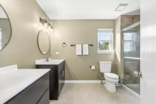 1676 Kennsington Ln, Crystal Lake, IL 60014 - Photo 17