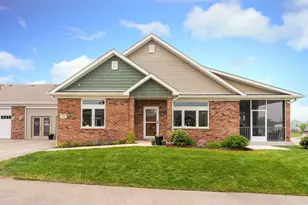 14 Kloe Ln, Sycamore, IL 60178 - Photo 1
