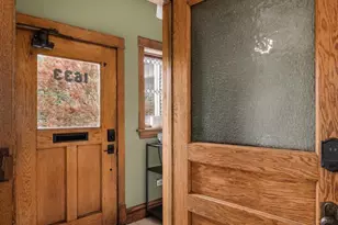1633 W Olive Ave, Chicago, IL 60660 - Photo 17