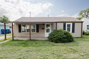 141 Belle Aire Ave, Bourbonnais, IL 60914 - Photo 1