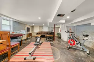2833 N Francisco Ave, Chicago, IL 60618 - Photo 17