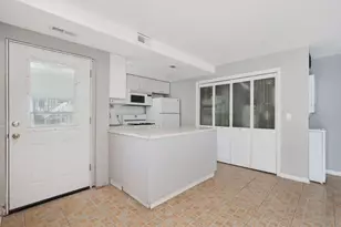 2833 N Francisco Ave, Chicago, IL 60618 - Photo 29