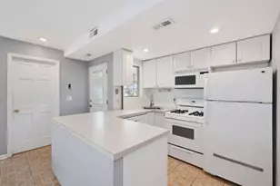 2833 N Francisco Ave, Chicago, IL 60618 - Photo 23