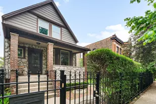 2833 N Francisco Ave, Chicago, IL 60618 - Photo 1