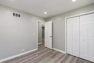 10350 W California Ave, Beach Park, IL 60099 - Photo 15