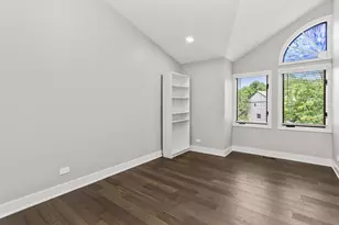 933 W Essex Pl, Arlington Heights, IL 60004 - Photo 11