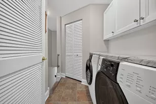 1211 Emerson Ln, Libertyville, IL 60048 - Photo 23