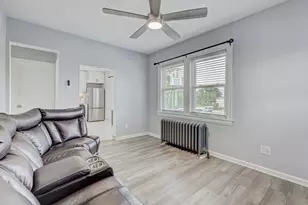 6 S Monterey Ave, Villa Park, IL 60181 - Photo 7