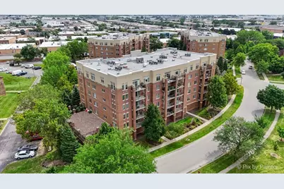 615 Perrie Drive #201, Elk Grove Village, IL 60007 - Photo 3