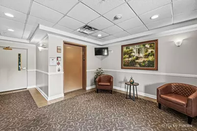 615 Perrie Drive #201, Elk Grove Village, IL 60007 - Photo 5