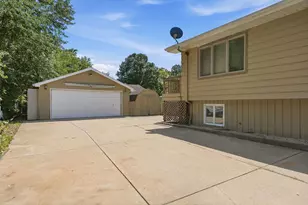 19709 W Schweitzer Rd, Joliet, IL 60436 - Photo 33
