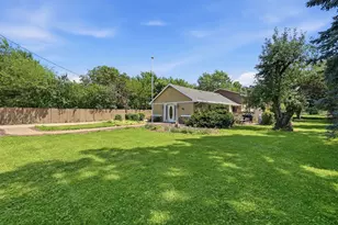 19709 W Schweitzer Rd, Joliet, IL 60436 - Photo 5